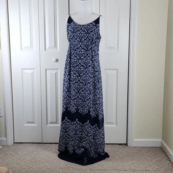 a.n.a | Dresses | Ana Maxi Dress Size L Navy And White Spaghetti Straps So  Pretty | Poshmark